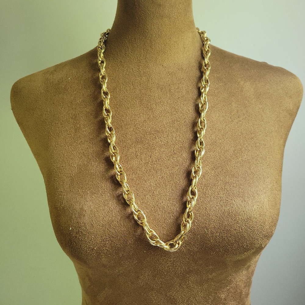 Vintage Textured Gold Tone Chunky Double Link Chain Necklace 24-27 Inch Mob Wife